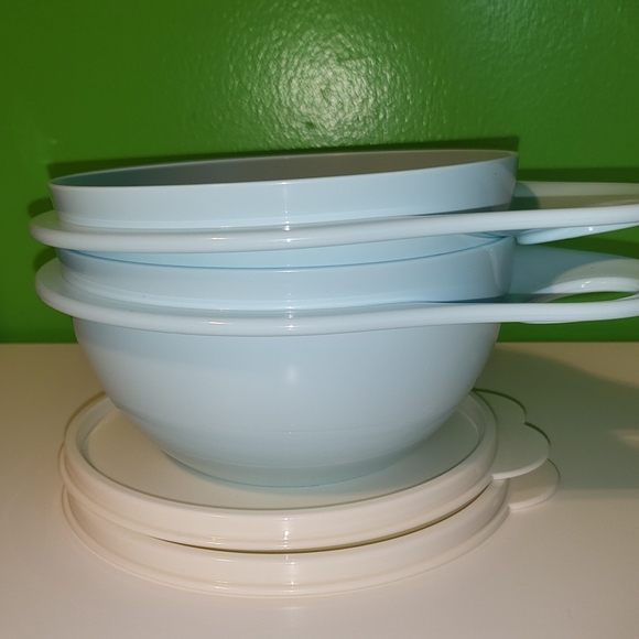 Tupperware- Set of Two 600ml Thatsa Bowls - Picture 3 of 6